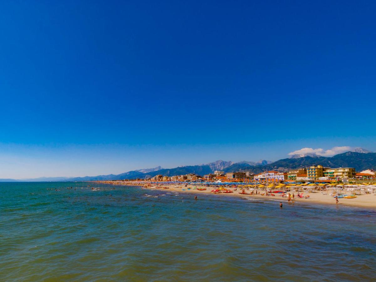 Holiday Home Donatella By Interhome Marina di Pietrasanta Kültér fotó