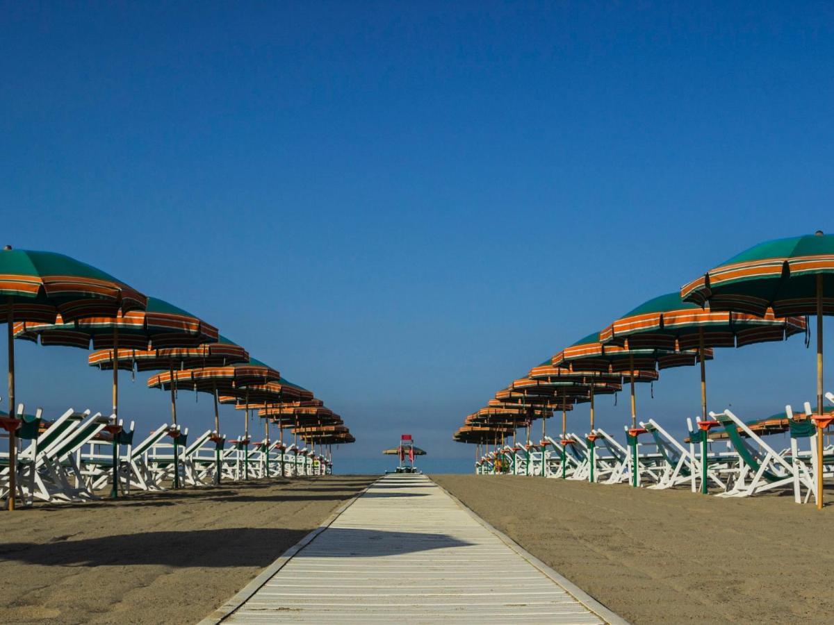 Holiday Home Donatella By Interhome Marina di Pietrasanta Kültér fotó